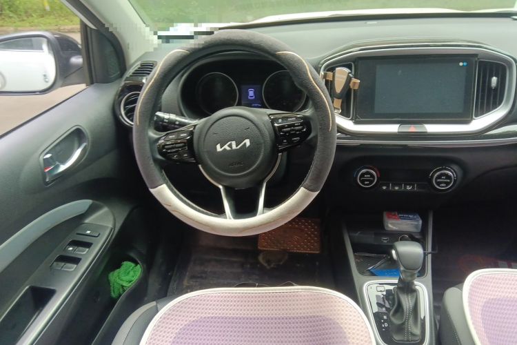 Used Kia kx1 Stonic 2021 1.4L CVT Fun & Sunroof Model Steering Wheel
