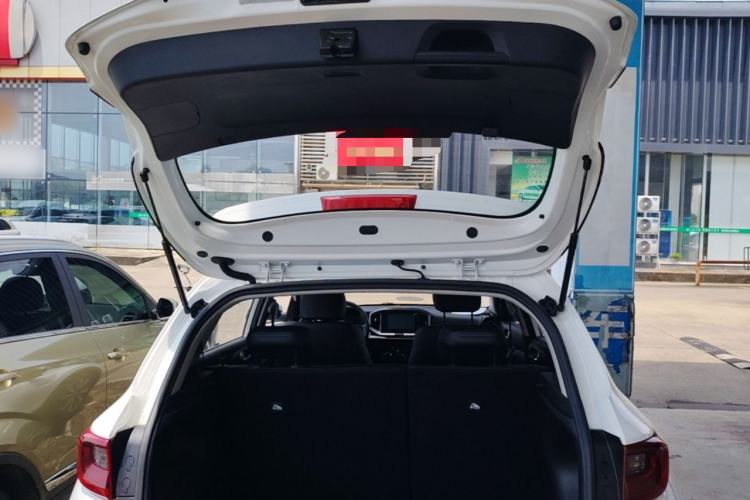 Used Kia kx1 Stonic 2021 1.4L CVT Fun Edition Trunk