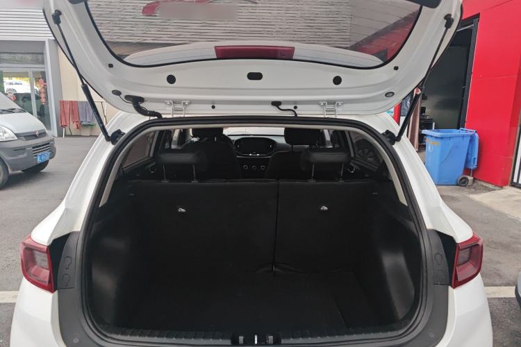 Used Kia kx1 Stonic 2021 1.4L CVT Fun Edition Trunk