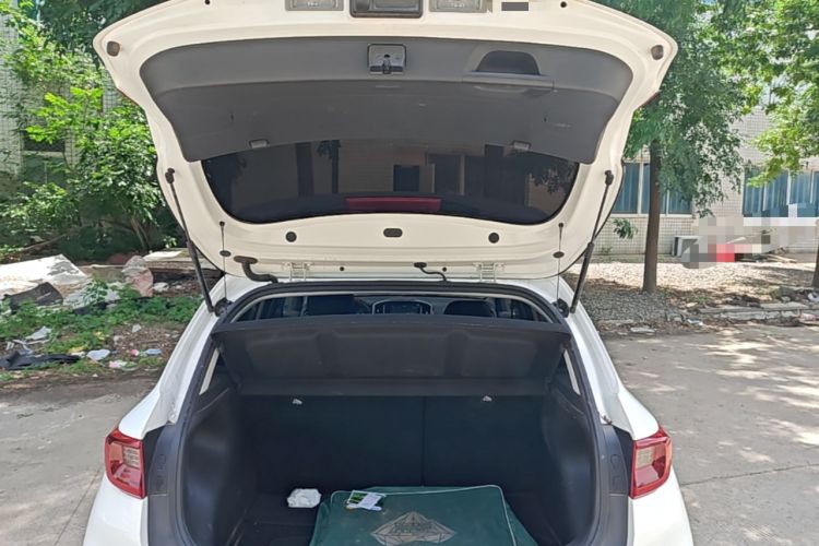 Used Kia kx1 Stonic 2021 1.4L CVT Sunroof Model Trunk