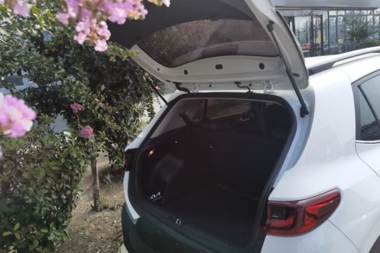 Used Kia kx1 Stonic 2021 1.4L CVT Fun Edition Trunk
