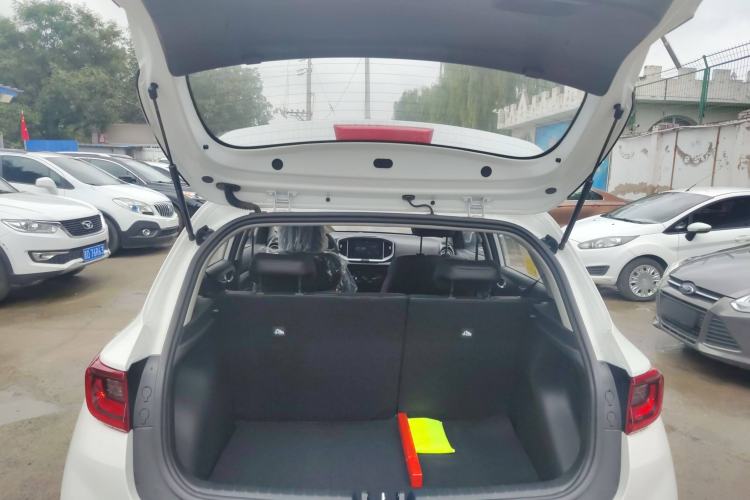 Used Kia kx1 Stonic 2021 1.4L CVT Fun Edition Trunk