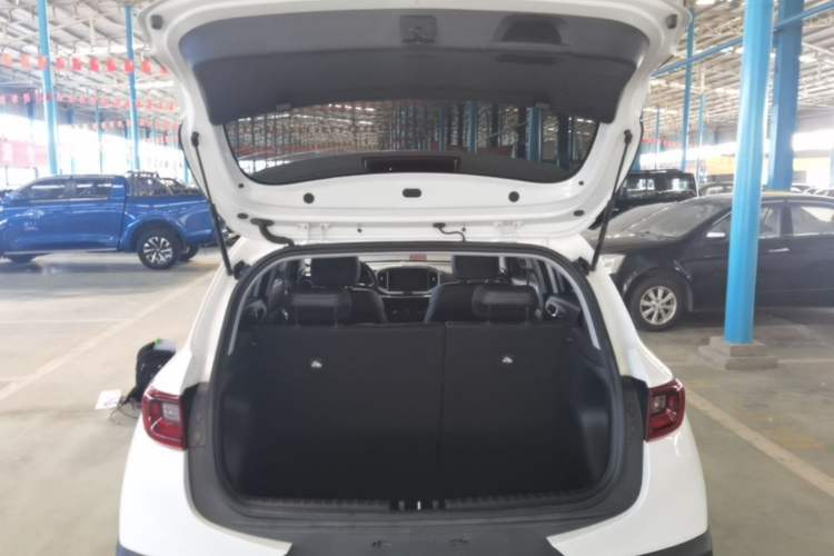 Used Kia kx1 Stonic 2021 1.4L CVT Fun Edition Trunk