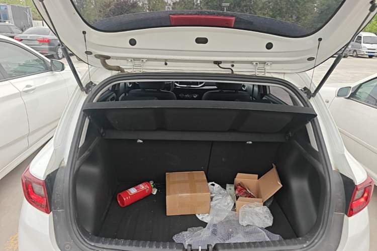 Used Kia kx1 Stonic 2021 1.4L CVT Sunroof Model Trunk
