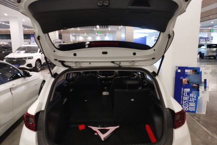 Used Kia kx1 Stonic 2021 1.4L Automatic Fun & Sport Edition Trunk