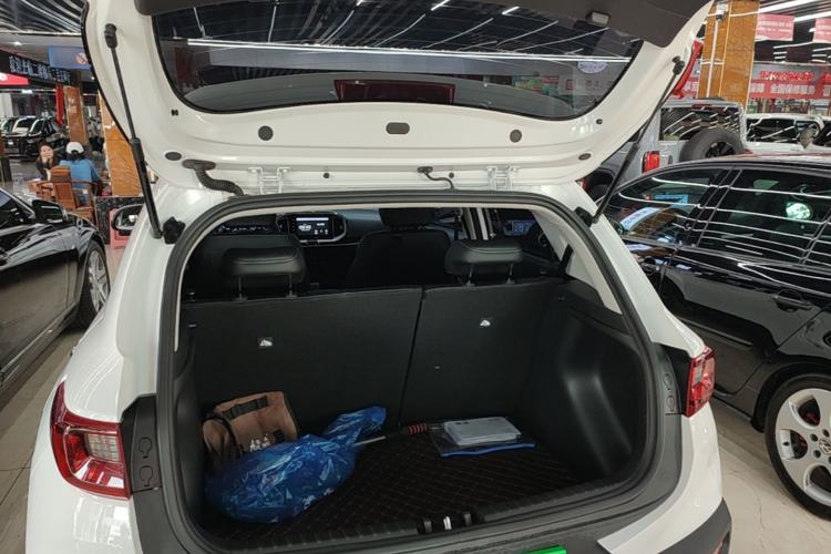Used Kia kx1 Stonic 2021 1.4L CVT Fun Edition Trunk