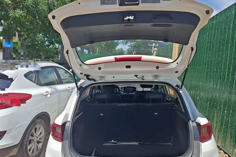 Used Kia kx1 Stonic 2021 1.4L CVT Fun Edition Trunk