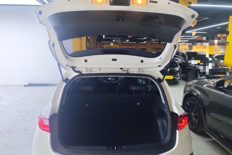Used Kia kx1 Stonic 2021 1.4L CVT Fun Edition Trunk