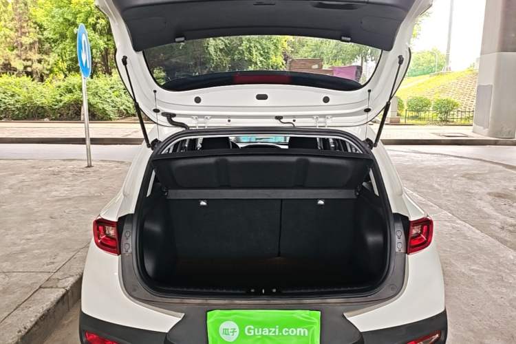Used Kia kx1 Stonic 2021 1.4L CVT Sunroof Model Trunk