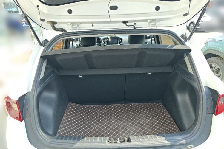Used Kia kx1 Stonic 2021 1.4L CVT Fun & Sunroof Model Trunk
