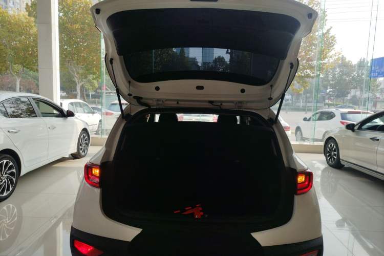 Used Kia kx1 Stonic 2021 1.4L CVT Sunroof Model Trunk