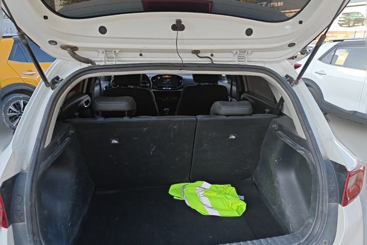 Used Kia kx1 Stonic 2021 1.4L CVT Fun Edition Trunk
