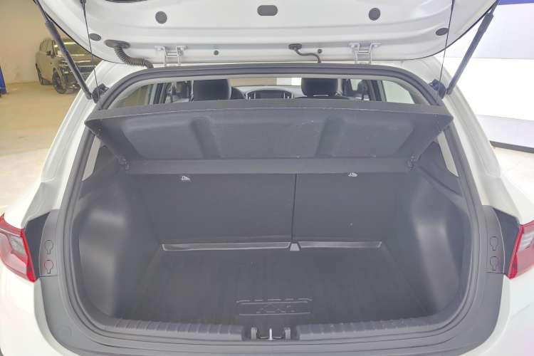 Used Kia kx1 Stonic 2021 1.4L CVT Sunroof Model Trunk