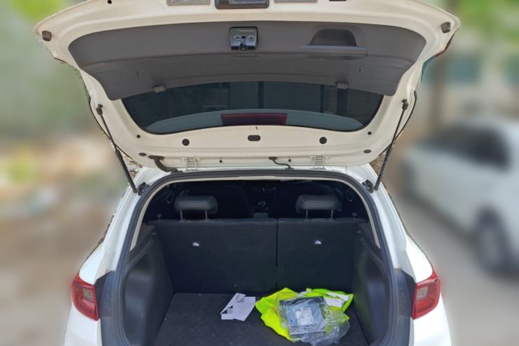 Used Kia kx1 Stonic 2021 1.4L CVT Fun Edition Trunk