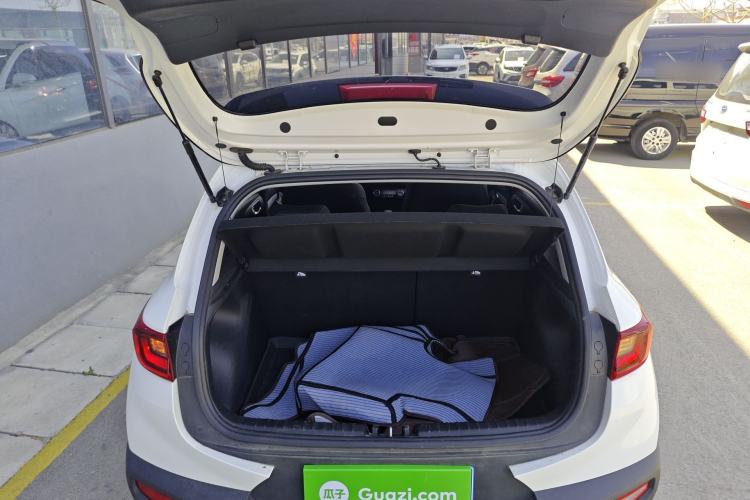 Used Kia kx1 Stonic 2021 1.4L CVT Sunroof Model Trunk