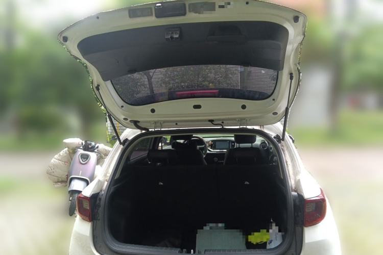 Used Kia kx1 Stonic 2021 1.4L CVT Fun & Sunroof Model Trunk
