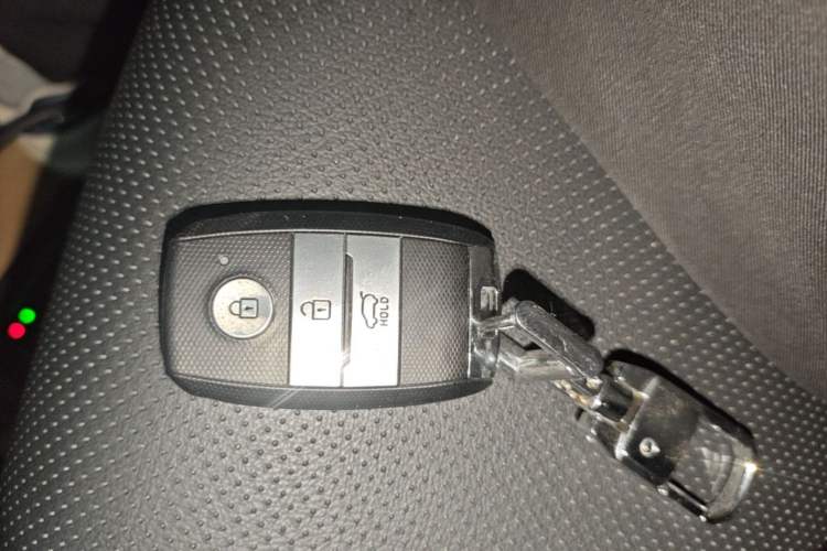 Used Kia kx1 Stonic 2021 1.4L CVT Fun & Sunroof Model Vehicle Key