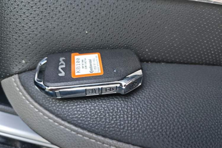 Used Kia kx1 Stonic 2021 1.4L CVT Sunroof Model Vehicle Key