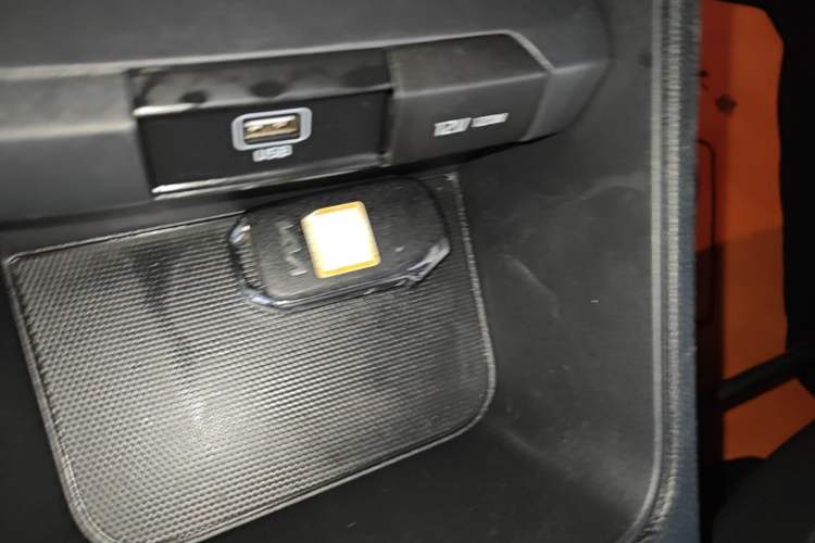 Used Kia kx1 Stonic 2021 1.4L CVT Sunroof Model Vehicle Key