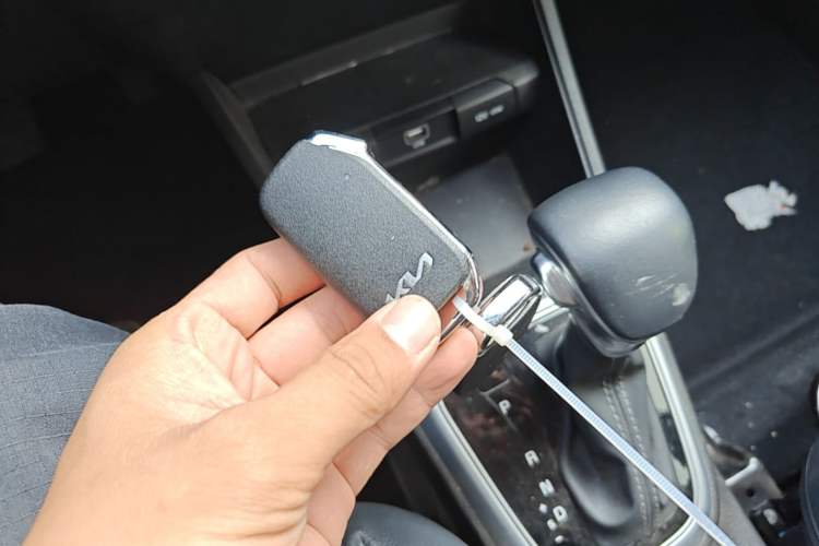 Used Kia kx1 Stonic 2021 1.4L CVT Sunroof Model Vehicle Key