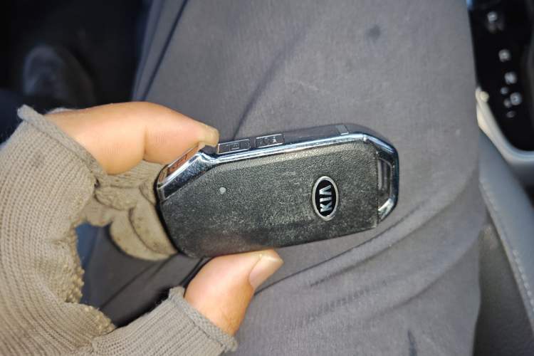 Used Kia kx1 Stonic 2021 1.4L CVT Fun Edition Vehicle Key