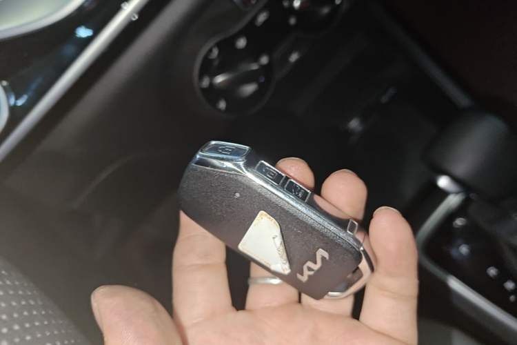 Used Kia kx1 Stonic 2021 1.4L CVT Fun Edition Vehicle Key