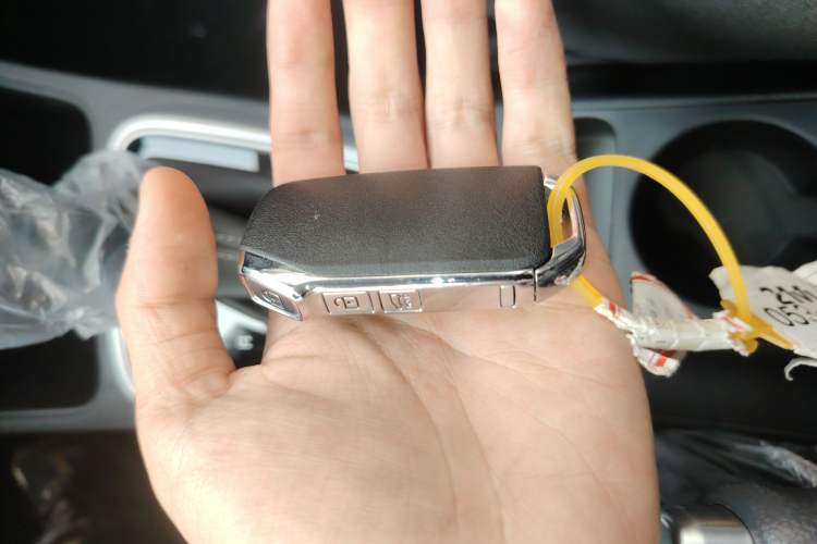 Used Kia kx1 Stonic 2021 1.4L CVT Sunroof Model Vehicle Key
