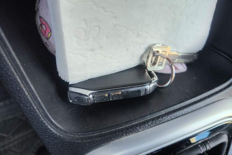 Used Kia kx1 Stonic 2021 1.4L CVT Fun & Sunroof Model Vehicle Key