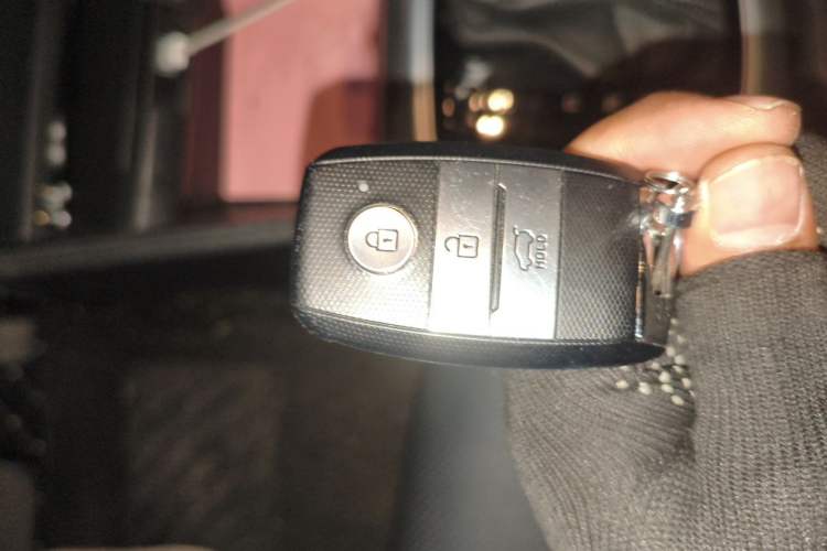 Used Kia kx1 Stonic 2021 1.4L Automatic Fun & Sport Edition Vehicle Key