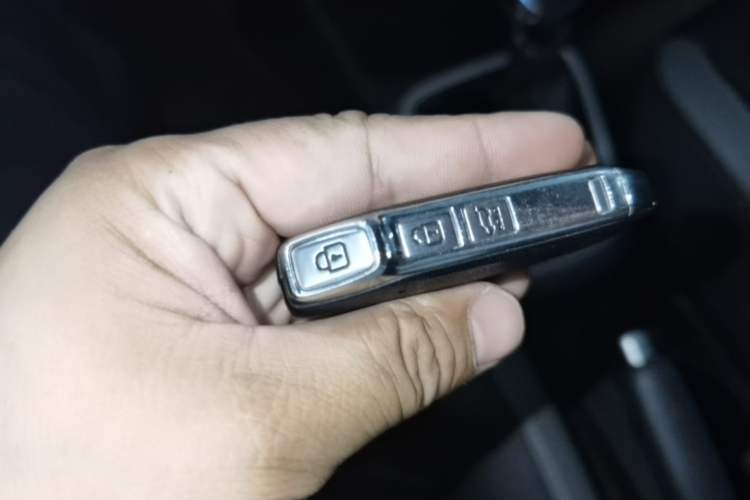 Used Kia kx1 Stonic 2021 1.4L CVT Fun Edition Vehicle Key