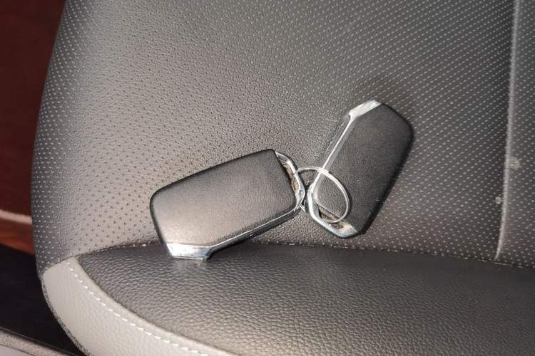 Used Kia kx1 Stonic 2021 1.4L CVT Fun Edition Vehicle Key