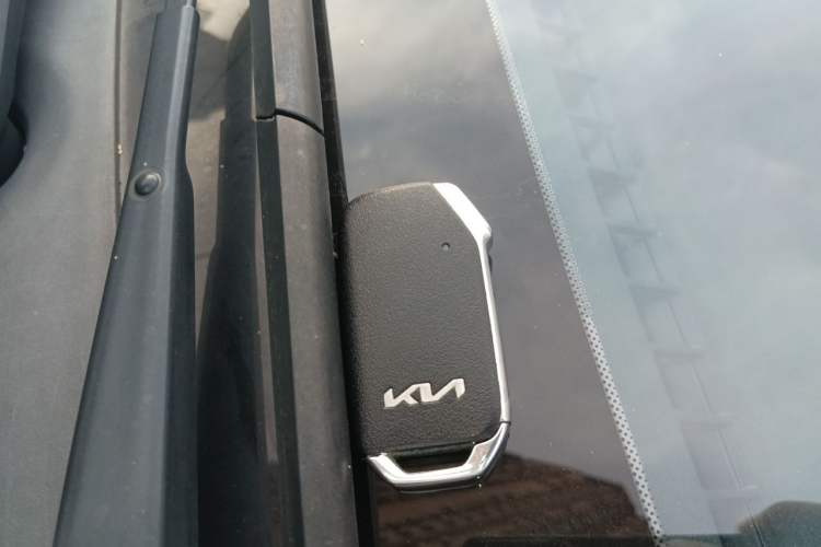 Used Kia kx1 Stonic 2021 1.4L CVT Sunroof Model Vehicle Key