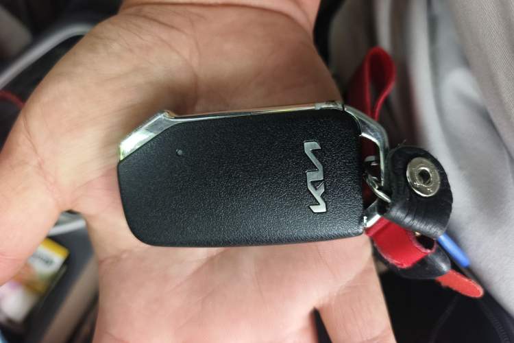 Used Kia kx1 Stonic 2021 1.4L CVT Sunroof Model Vehicle Key
