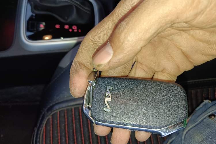 Used Kia kx1 Stonic 2021 1.4L CVT Fun Edition Vehicle Key