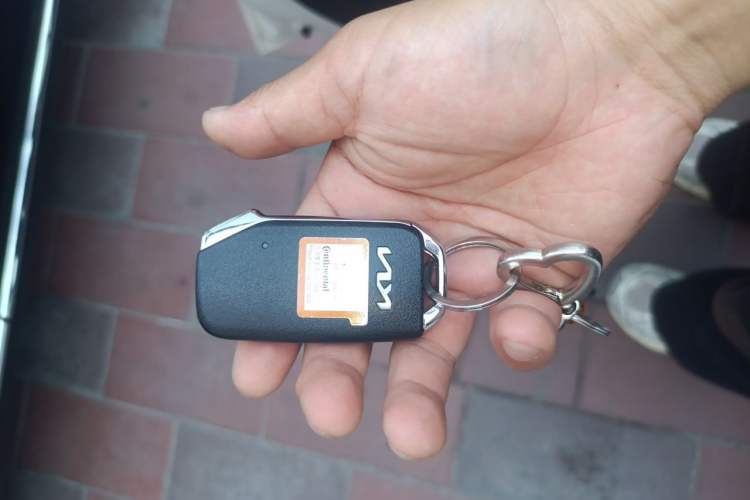 Used Kia kx1 Stonic 2021 1.4L CVT Fun Edition Vehicle Key