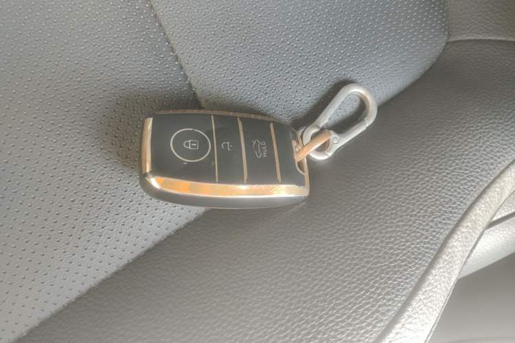 Used Kia kx1 Stonic 2021 1.4L Automatic Fun Edition Vehicle Key