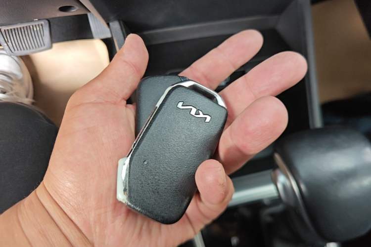 Used Kia kx1 Stonic 2021 1.4L CVT Sunroof Model Vehicle Key