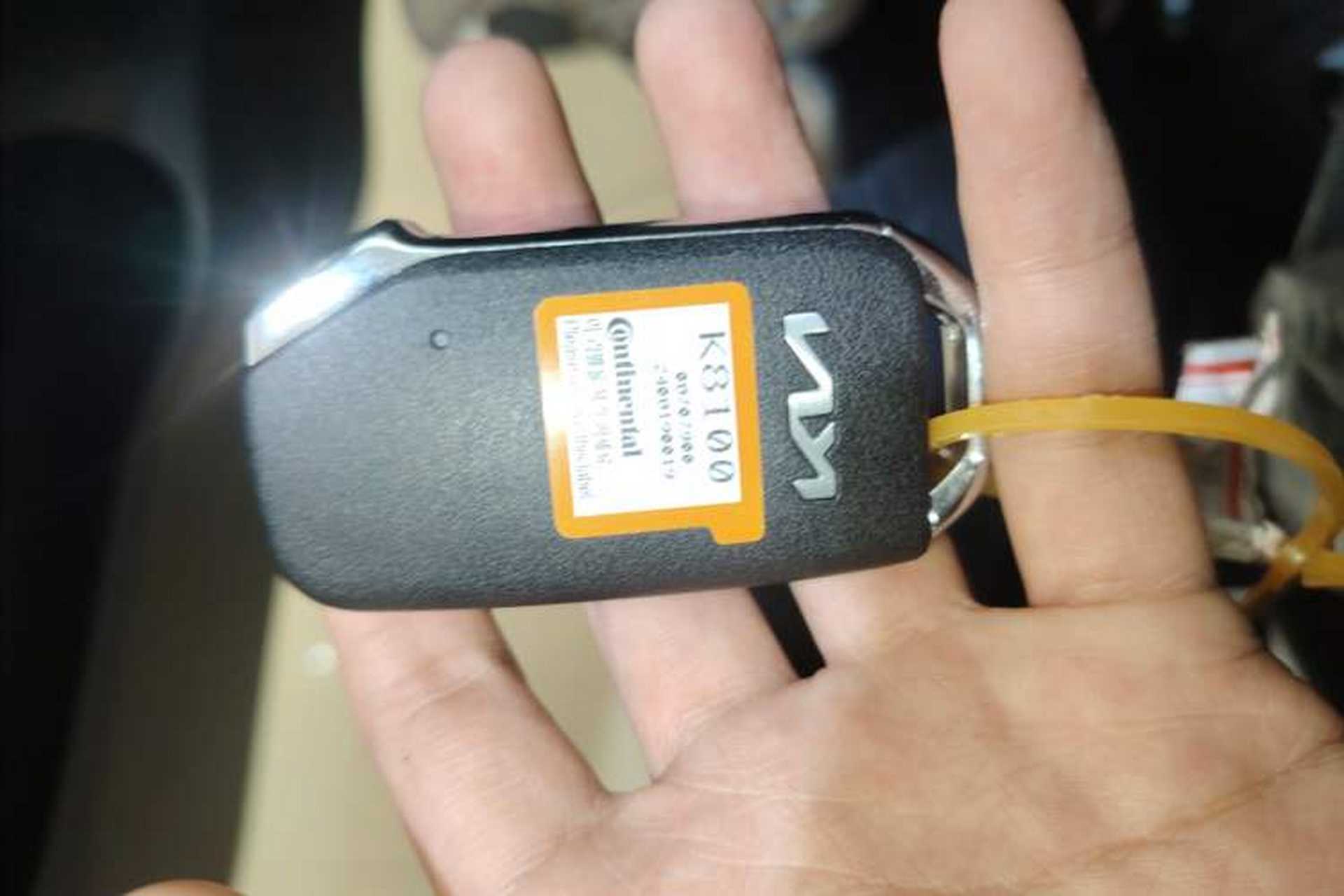 Used Kia kx1 Stonic 2021 1.4L CVT Sunroof Model Vehicle Key