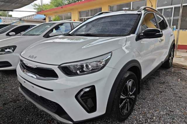 Used Kia kx1 Stonic 2021 1.4L CVT Sunroof Model