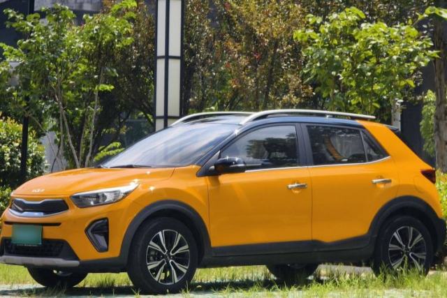 Kia kx1 Stonic 2021 1.4L CVT Sunroof Model usata