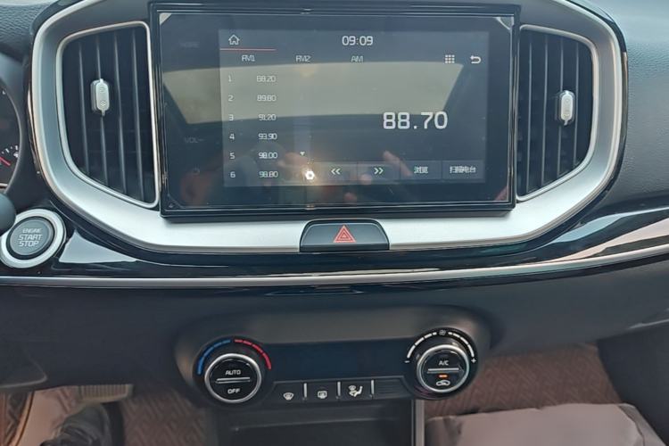 Used Kia kx1 Stonic 2021 1.4L CVT Sunroof Model Audio And AC Panel