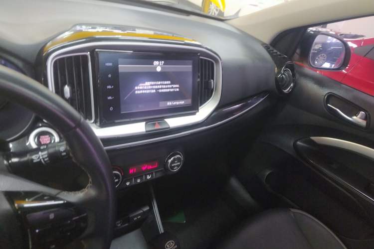 Used Kia kx1 Stonic 2021 1.4L Automatic Fun & Sport Edition Audio And AC Panel
