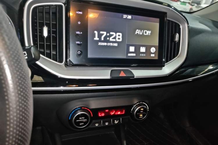 Used Kia kx1 Stonic 2021 1.4L CVT Sunroof Model Audio And AC Panel