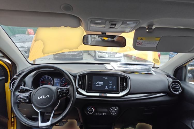 Used Kia kx1 Stonic 2021 1.4L CVT Sunroof Model Center Console