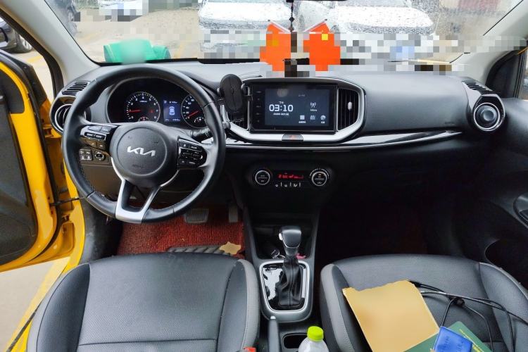 Used Kia kx1 Stonic 2021 1.4L CVT Sunroof Model Center Console