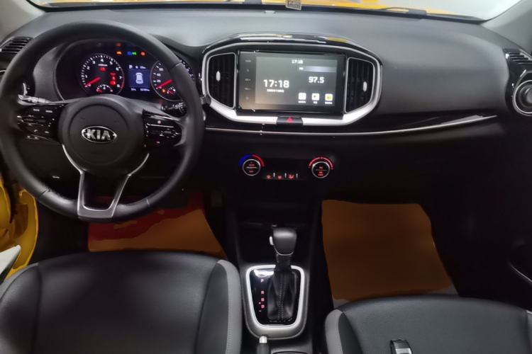 Used Kia kx1 Stonic 2021 1.4L Automatic Fun & Sport Edition Center Console