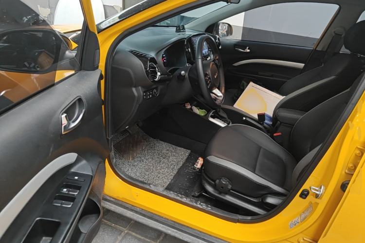 Used Kia kx1 Stonic 2021 1.4L CVT Sunroof Model Driver Seat