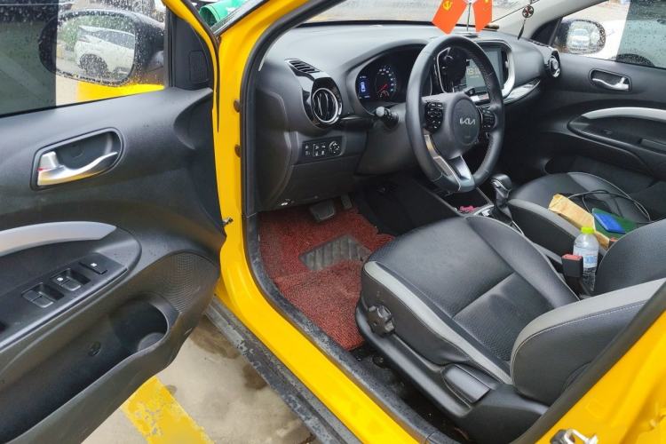 Used Kia kx1 Stonic 2021 1.4L CVT Sunroof Model Driver Seat