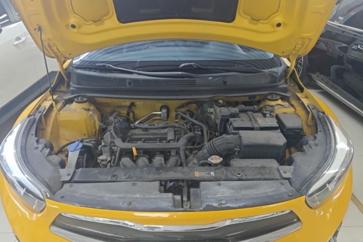 Used Kia kx1 Stonic 2021 1.4L CVT Sunroof Model Engine Bay
