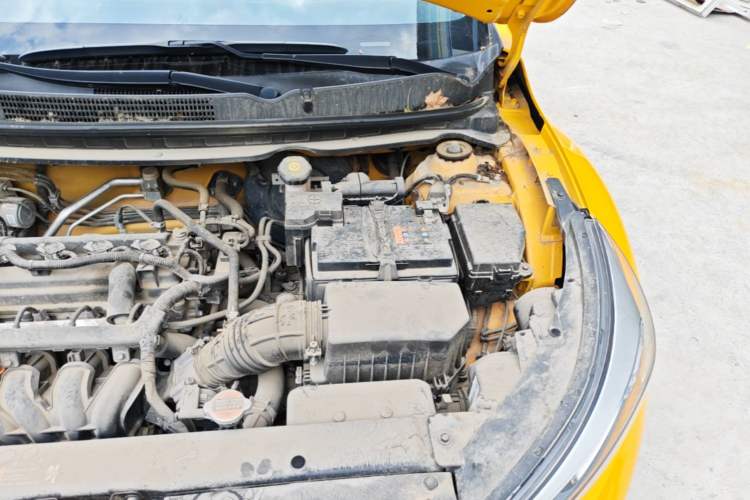 Used Kia kx1 Stonic 2021 1.4L CVT Sunroof Model Engine Bay Left